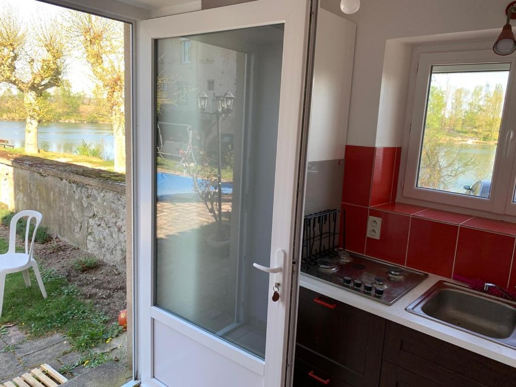 Gite De La Tour Saint-Pierre-de-Boeuf Екстер'єр фото